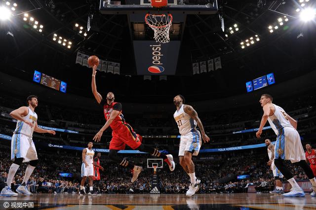 杰伦-布朗23投14中得到30分9板2帽拼到6犯离场今日NBA季中锦标赛，凯尔特人112-122不敌步行者。